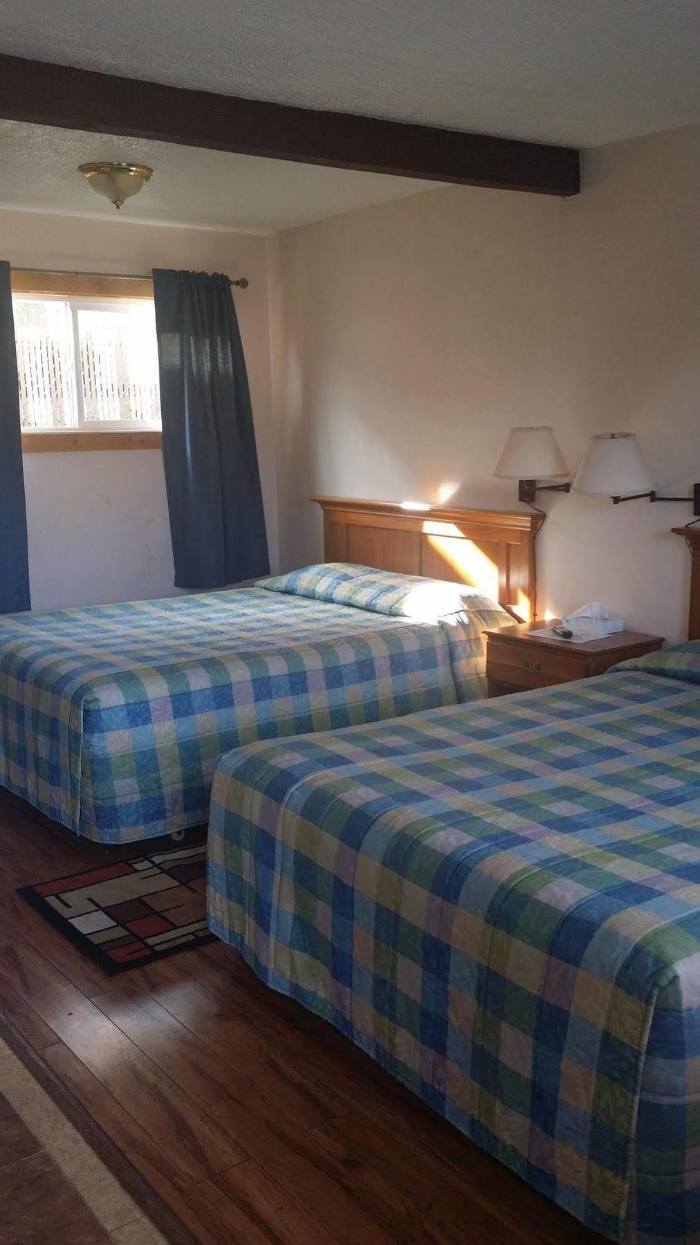 Terrace Motel Кус-Бей Экстерьер фото